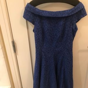 BGL Blue Boat Neck & Cap Sleeve Knee Length Dress